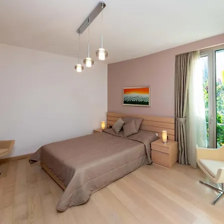 Regal With Shared Pool Near Beach In Bodrum Villa *
